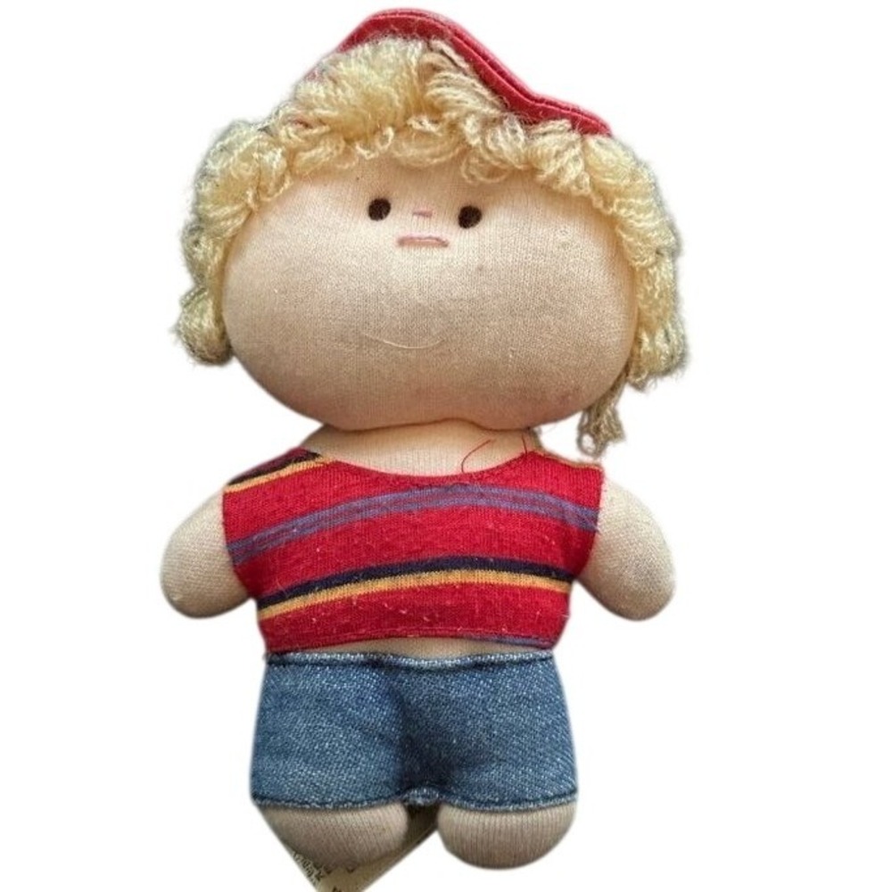 Vintage 1982 Applause Knickerbocker Liddle Pals Plush Doll Blonde Boy Red Cap 5"